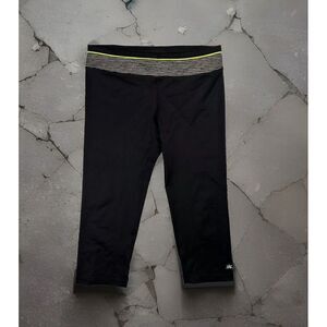 IUKKA Capri Leggings Women L Athleisure Workout Gym Yoga Exercise NWT Charcoal‎